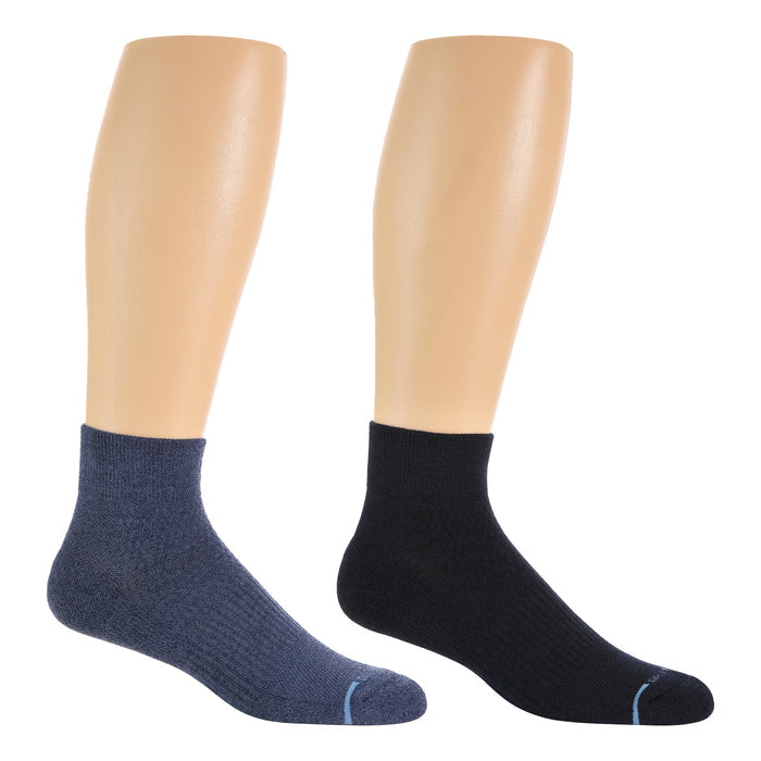 Two pairs of quarter compression socks in dark blue and black, displayed on mannequin legs.