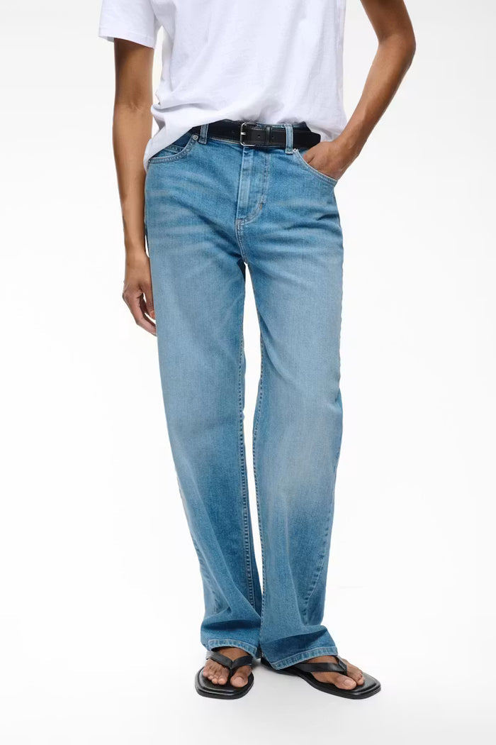 DARLINAIW CORE STRAIGHT JEANS in Washed Light Blue Denim by Inwear