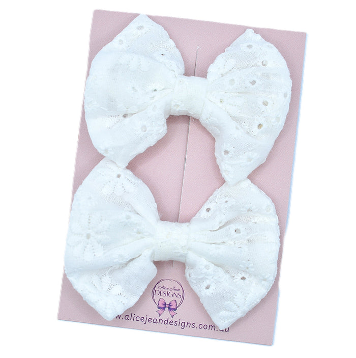 Fabric piggytail bows - white