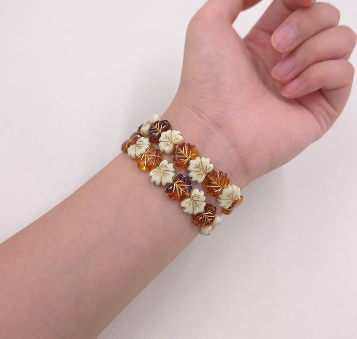 Falling for Leaves Heishi Bracelet Band For Apple Watch â Rich Autumn Tones â Warm amber, golden brown, and ivory beads add seasonal charm.