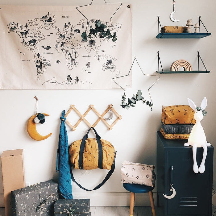 Night Light - Rabbit Sitting on Shelf - Rotating Head