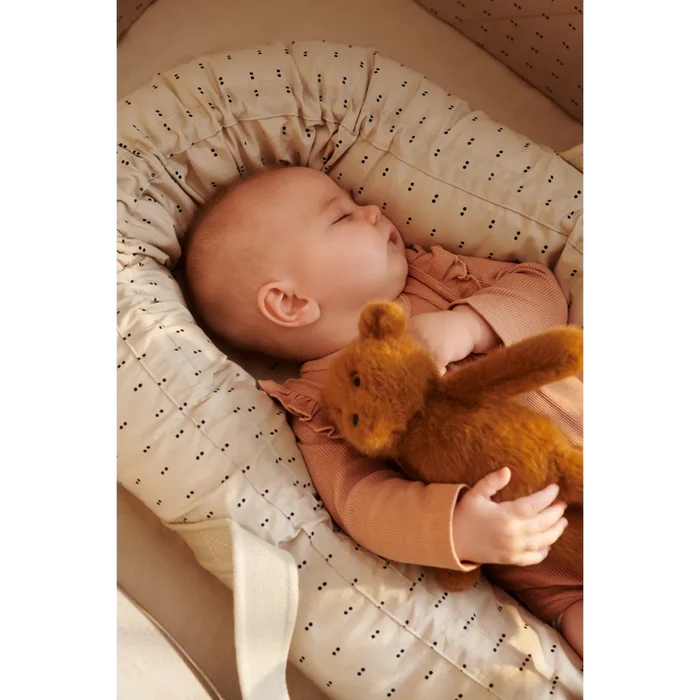 Liewood - Teddy - Binnie - Bear/Golden Caramel - Lifestyle Cut 2