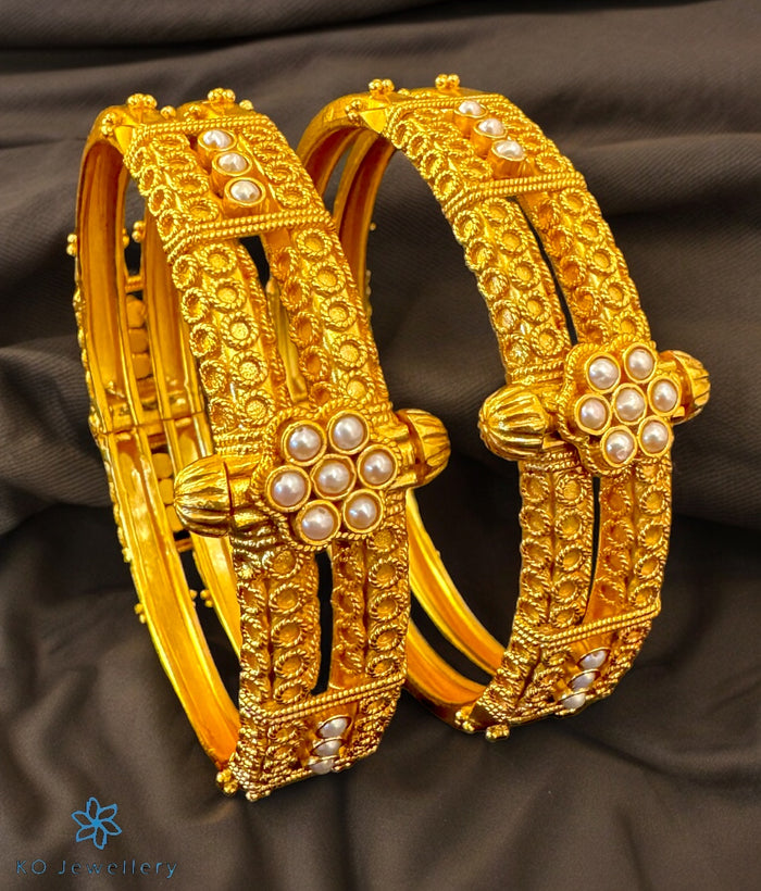 The Aanya Silver Coorgi Bangle-Single (Pearl/Two Layer /Size/2.2/2.4/2.6/2.8)