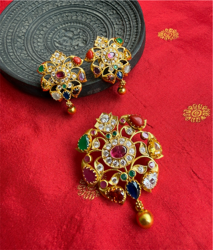 The Akshaya Silver Navratna Pendant Set