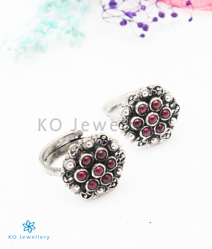 The Arini Silver Toe-Rings (Oxidised)