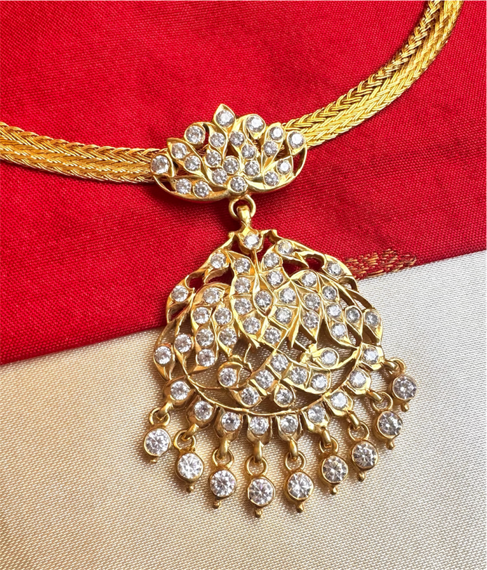 The Ciyaara Silver Closed-setting Stone Pendant