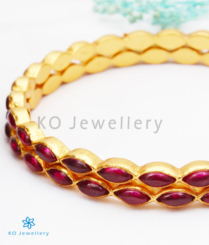 The Ishita Silver Kemp Bangle(Red/Size/2.2/2.4/2.6/2.8)