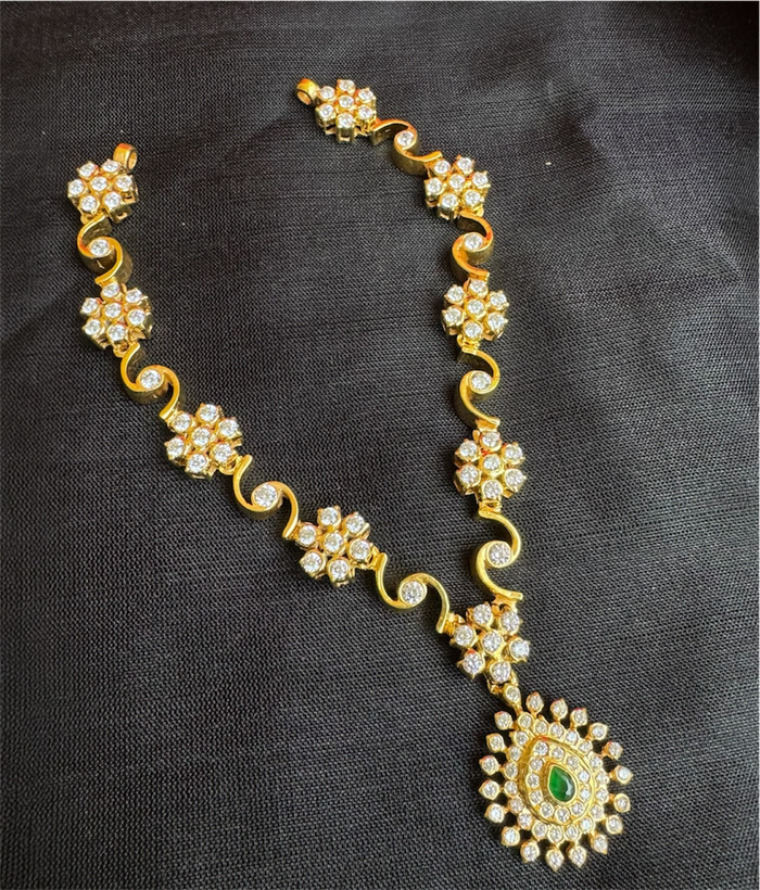 The Krisha Silver Closed-setting Diamond Look Necklace