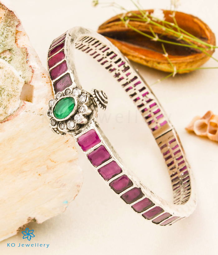 The Padmavati Silver Kemp Bracelet- Single (Oxidised/Size 2.2/2.4/2.6/2.8)