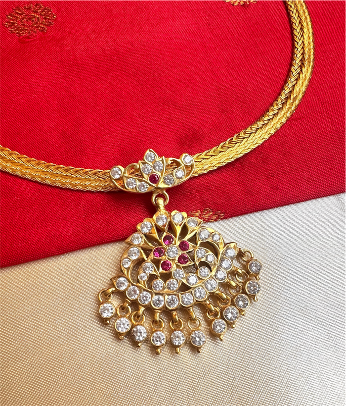 The Parnitha Silver Closed-setting Stone Pendant