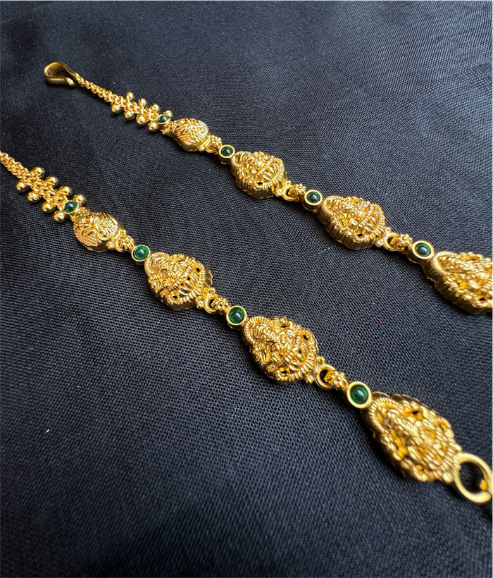 The Rithika Silver Lakshmi Ear chain (Green)