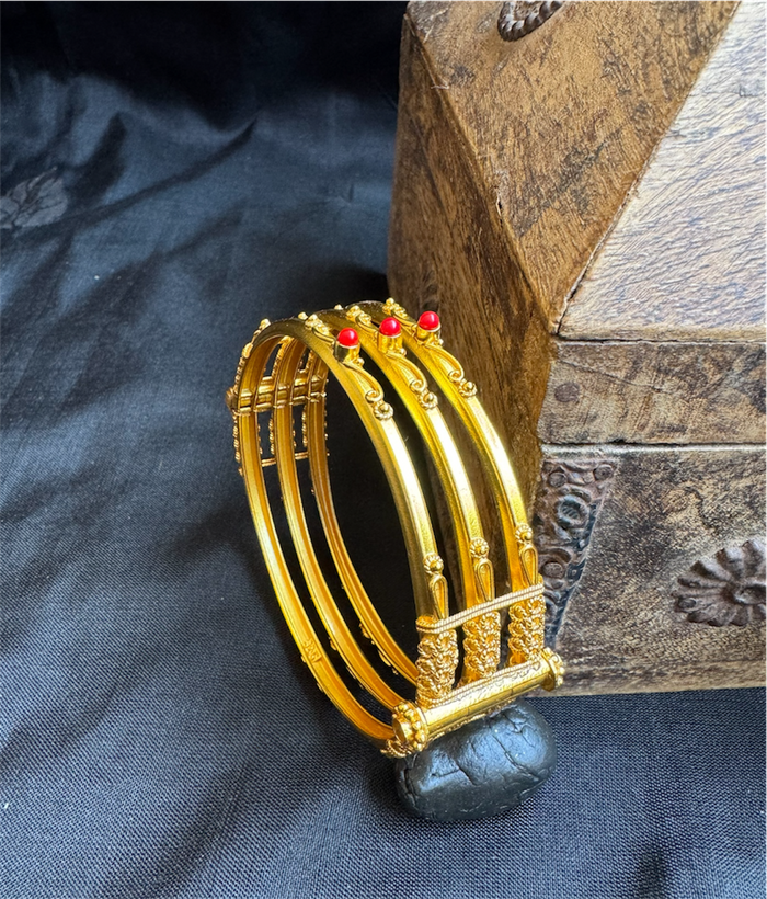 The Suhana Silver Bracelet-Single (Size /2.2/2.4/2.6/2.8) (Coral)