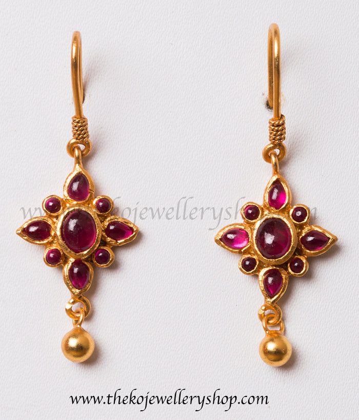 Intricate designed stone studded hand made silver jewellery buy online