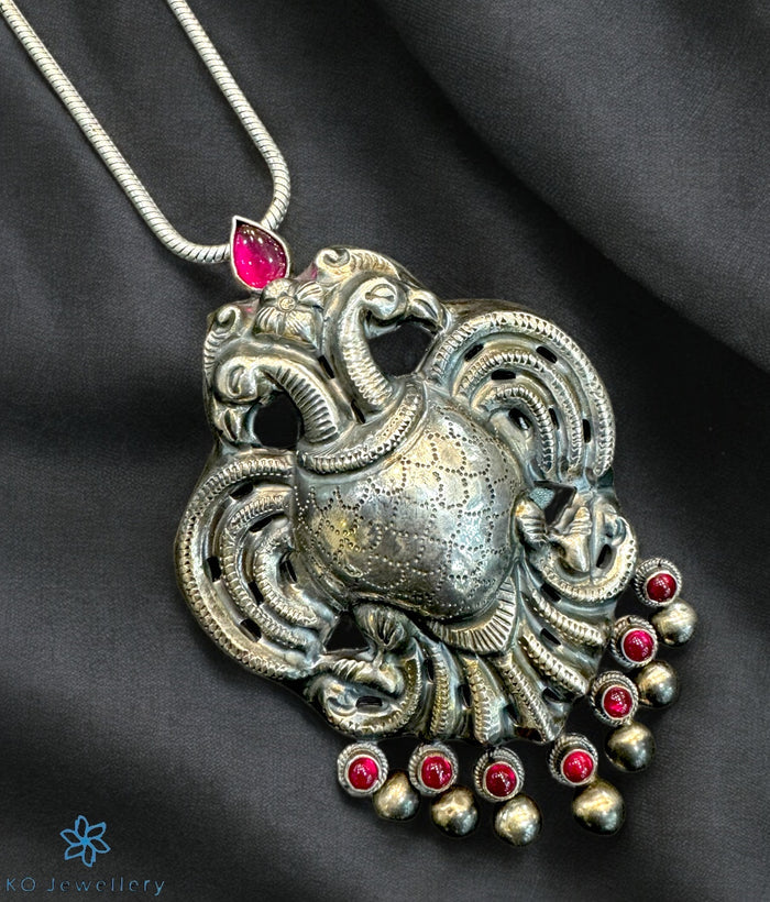 The Vama Gandaberunda Silver Nakkasi Pendant