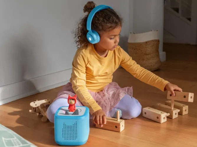 Tonies Headphones - Bluetooth - Sky Blue - Lifestyle Cut
