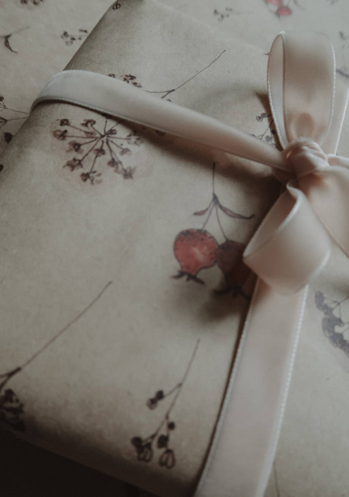 Velvet ribbon BEIGE length 2,5m/width 16mm - Magnolia Lane co. Home + Garden + Gift