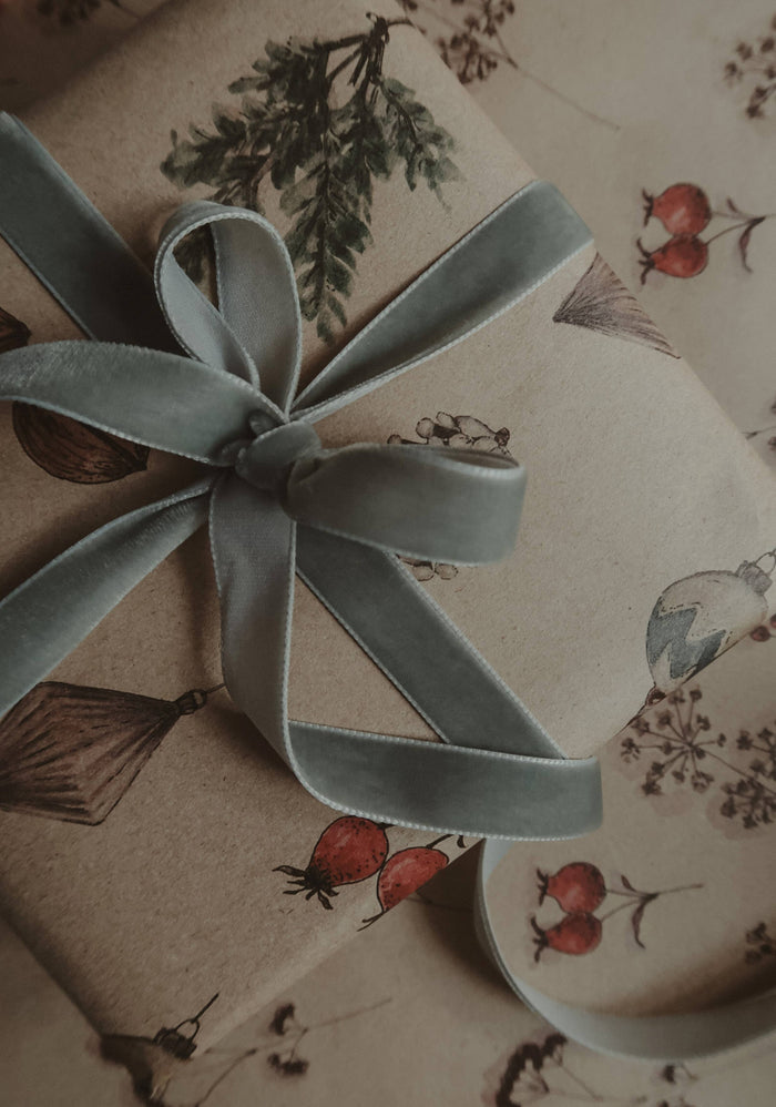 Velvet ribbon GRAY length 2,5m/width 16mm - Magnolia Lane co. Home + Garden + Gift