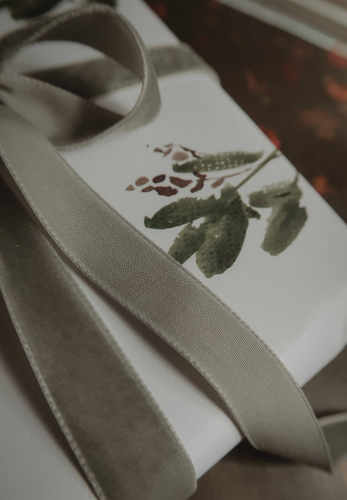 Velvet ribbon GRAY length 2,5m/width 16mm - Magnolia Lane co. Home + Garden + Gift