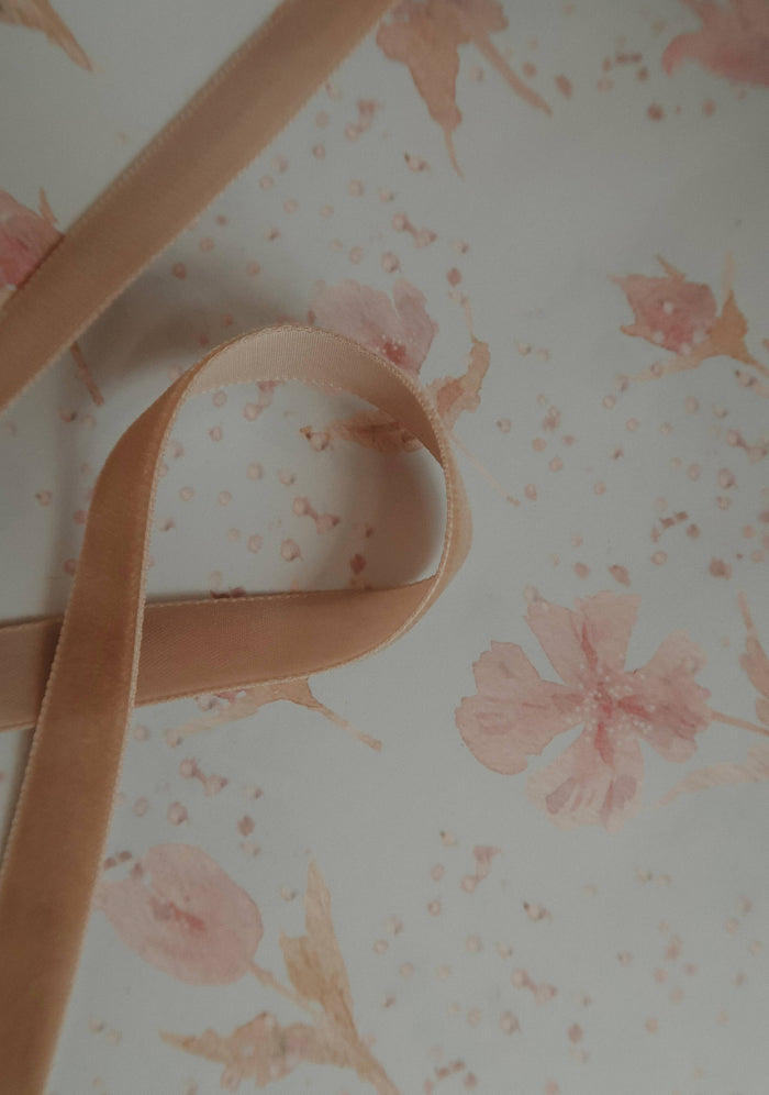 Velvet ribbon LIGHT BROWN length 2,5m/width 16mm - Magnolia Lane co. Home + Garden + Gift
