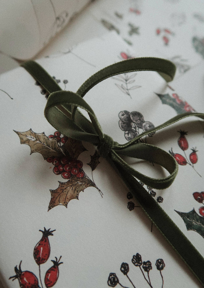 Velvet ribbon moss green length 3m/width 9mm - Magnolia Lane co. Home + Garden + Gift